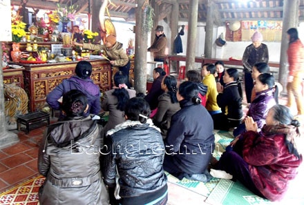 Linh thiêng Lễ hội đền Đức Hoàng