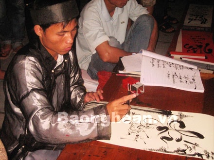 Háo hức xin chữ đầu năm