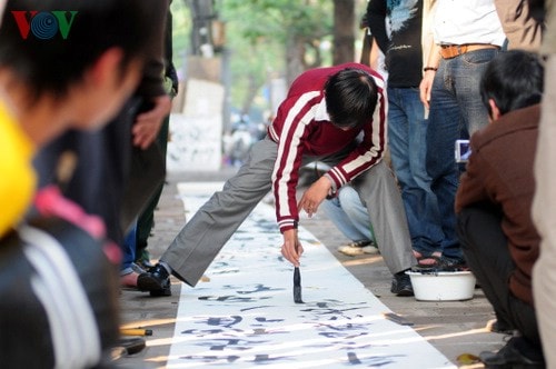 Bức thư pháp dài 100m