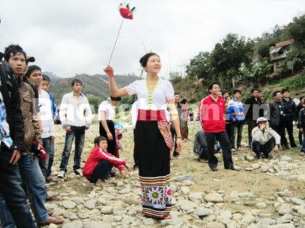 Ngày hội ở ngã ba sông