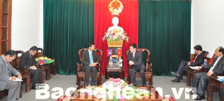 Lãnh đạo tỉnh tiếp Đại sứ đặc mệnh toàn quyền nước CHDCND Lào tại Việt Nam