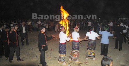 Lễ hội Đền Pu Nhạ Thầu