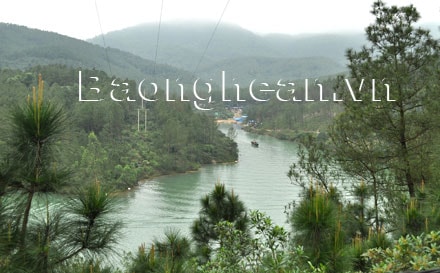 Đầu xuân trẩy hội chùa Hương