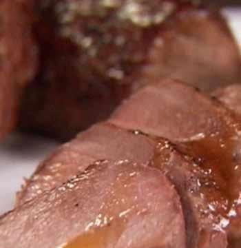 Làm gì khi ăn phải thịt siêu nạc có độc chất?