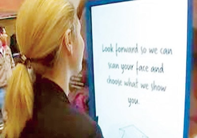 Biển quảng cáo chỉ phụ nữ mới thấy