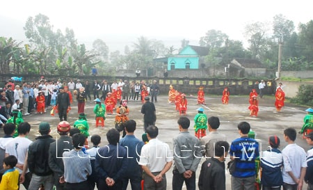 Khai hội Đền Cuông 2012