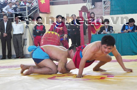 Khai mạc Giải vô địch Vật dân tộc toàn quốc tại Nghệ An