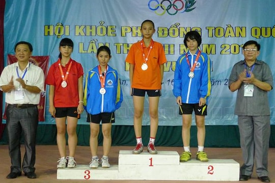 Ngày thi đấu thứ 6 - HKPĐ Khu vực III: Đoàn Đà Nẵng giành 8 HCV ở bộ môn cầu lông