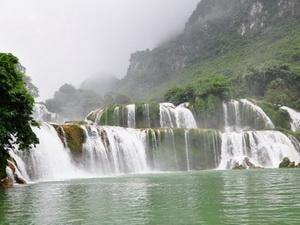 Sẽ có Khu nghỉ dưỡng cao cấp tại thác Bản Giốc