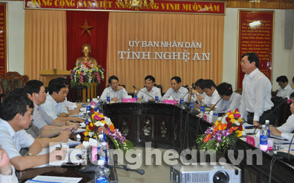 Bộ trưởng Bộ Công thương Vũ Huy Hoàng làm việc tại Nghệ An