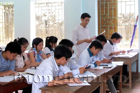 Thầy giáo trẻ tâm huyết