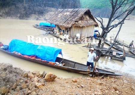 Mở đường bộ dân sinh vùng lòng hồ Thủy điện Bản Vẽ nối đường Tây Nghệ An
