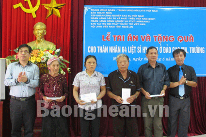 Lễ tri ân liệt sỹ hy sinh tại Đảo Gạc Ma - Trường Sa