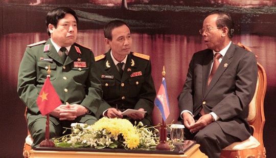 Việt Nam và Campuchia thúc đẩy hợp tác quốc phòng
