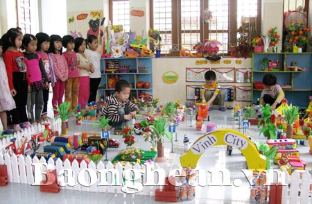 Xây dựng trường chuẩn: Không nên hình thức