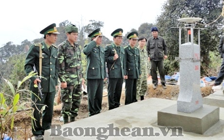 Hoàn thành thi công 18 cột mốc biên giới Việt - Lào