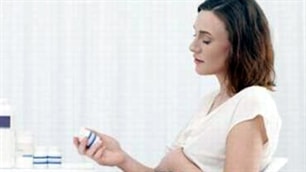 Thuốc giảm đau hạ sốt nào an toàn cho bà bầu?