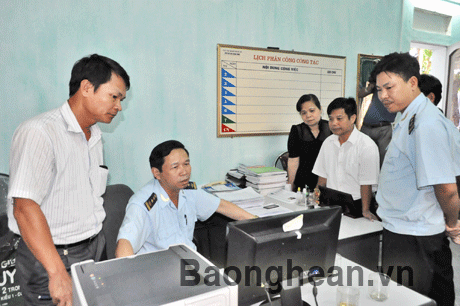 Kiểm tra cải cách hành chính tại Chi cục Hải quan Vinh và Chi cục Hải quan Cửa Lò