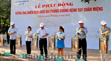 Phát động chiến dịch quốc gia phòng chống bệnh tay chân miệng