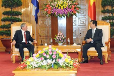 Lãnh đạo Đảng và Nhà nước đón, hội đàm với Bí thư Thứ nhất BCH T.Ư Ðảng Cộng sản Cu-Ba, Chủ tịch HÐNN - HÐBT Cuba Ra-un Ca-xtơ-rô