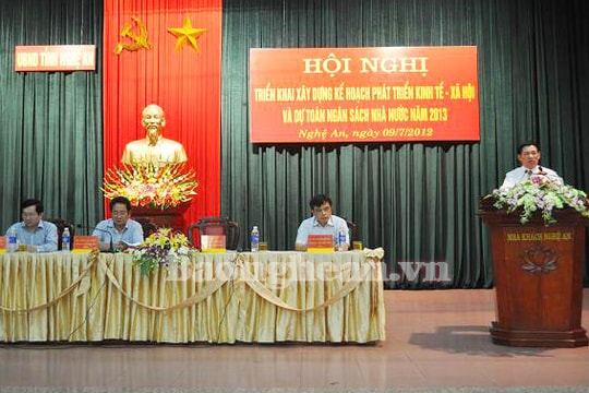 Xây dựng kế hoạch phát triển kinh tế - xã hội và dự toán ngân sách nhà nước năm 2013