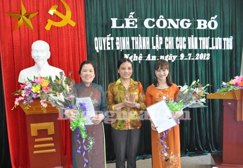 Công bố quyết định thành lập Chi cục Văn thư – Lưu trữ tỉnh Nghệ An