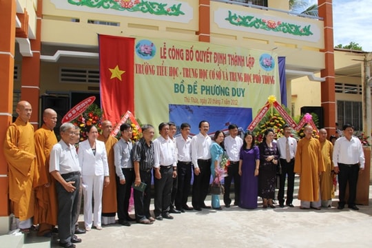 Thành lập trường tư thục đầu tiên miễn học phí