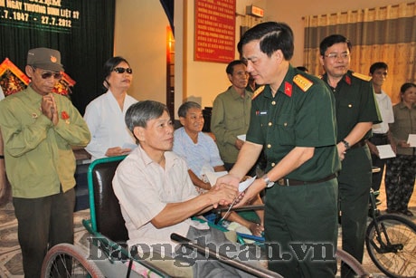 Bộ Quốc phòng tặng quà 2 Khu điều dưỡng thương binh tại Nghệ An
