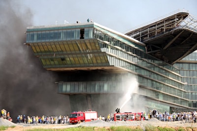 Cháy lớn tại khách sạn 5 sao sau Trung tâm hội nghị Quốc gia