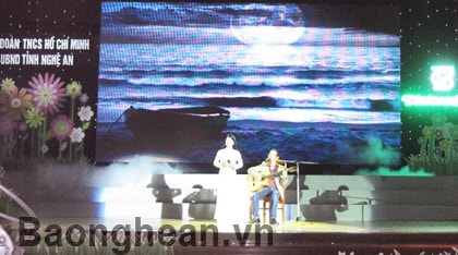 Giao lưu nghệ thuật  Thắp sáng ước mơ thiếu nhi Việt Nam 2012