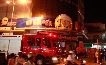 Siêu thị điện máy Nguyễn Kim, Đà Nẵng cháy lần 2