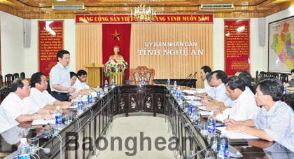 Ký kết phối hợp công tác giữa Ban cán sự Đảng UBND tỉnh và Đảng ủy Khối CCQ tỉnh