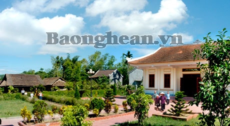 Bài học lớn về phê bình và sửa chữa khuyết điểm trong vận động quần chúng của Đảng