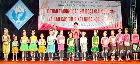 Nhà Văn hóa thiếu nhi Việt Đức trao thưởng học sinh đoạt giải quốc gia