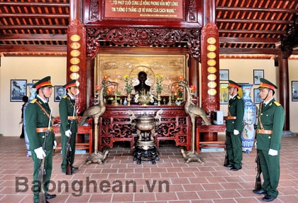 Di tượng Lê Hồng Phong đến Khu tưởng niệm mới