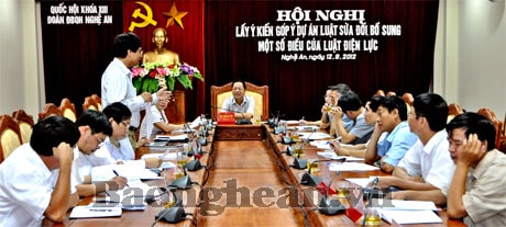 Đoàn ĐBQH Nghệ An lấy ý kiến góp ý sửa đổi, bổ sung Luật Điện lực