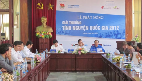 Phát động Giải thưởng Tình nguyện quốc gia 2012