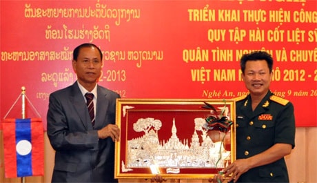 Triển khai công tác quy tập hài cốt liệt sỹ quân tình nguyện và chuyên gia Việt Nam tại Lào