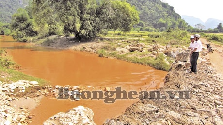 Xã Châu Quang (Quỳ Hợp):  Nguồn nước bị ô nhiễm nặng do khai thác quặng thiếc