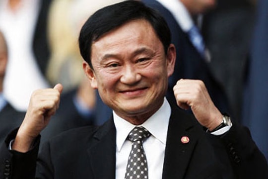 Thaksin bác lệnh bắt giữ của tòa án Thái Lan
