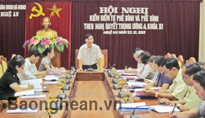 Văn phòng Đoàn ĐBQH và HĐND tỉnh kiểm điểm theo Nghị quyết TƯ4 (Khóa XI)