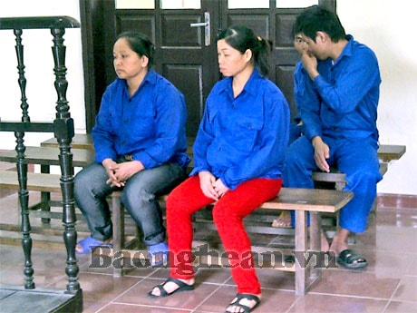 Xét xử 4 đối tượng lừa bán trẻ em qua biên giới