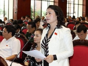 Thảo luận dự án luật phòng, chống thiên tai và KHCN