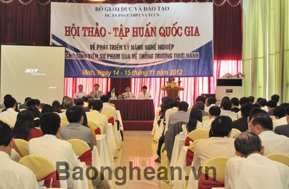 Hội thảo phát triển kỹ năng nghề nghiệp cho sinh viên sư phạm