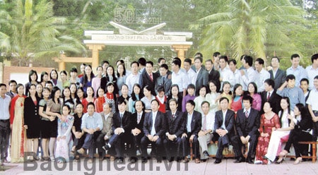 Hướng tới xây dựng trường trọng điểm của tỉnh