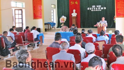 Đại biểu HĐND tỉnh tiếp xúc cử tri xã Thông Thụ (Quế Phong)