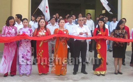 Kỷ niệm 66 năm Ngày thành lập Hội Chữ thập Đỏ Việt Nam và khánh thành Kho chứa hàng cứu trợ tỉnh Nghệ An