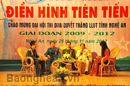 Đêm giao lưu ấm tình đồng đội