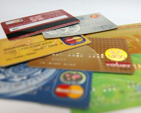 Mất hơn 60 tỷ đồng vì thẻ ATM giả