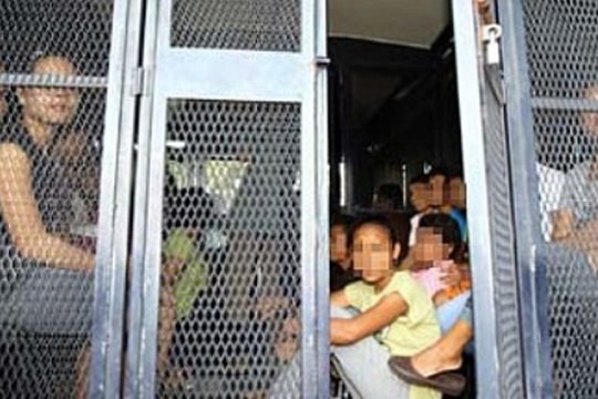 Malaysia: giải cứu 105 nữ giúp việc bị giam cầm